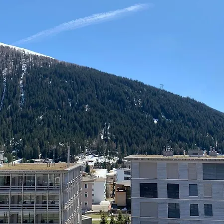 Wef 2027 Ferienwohnung, 3 Minuten Fussweg Zum Kongresshaus, Geeignet Fuer 2 Personen 达沃斯