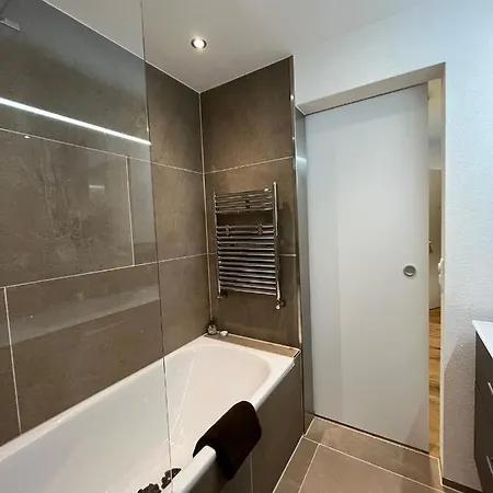 Wef 2027 Ferienwohnung, 3 Minuten Fussweg Zum Kongresshaus, Geeignet Fuer 2 Personen * 达沃斯