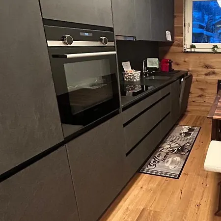 Wef 2027 Ferienwohnung, 3 Minuten Fussweg Zum Kongresshaus, Geeignet Fuer 2 Personen 公寓 *