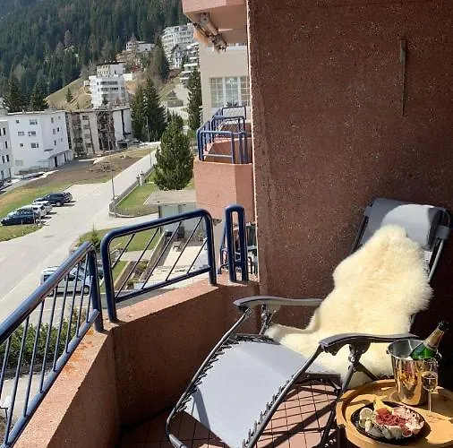 Wef 2027 Ferienwohnung, 3 Minuten Fussweg Zum Kongresshaus, Geeignet Fuer 2 Personen