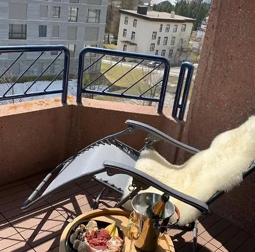 Wef 2027 Ferienwohnung, 3 Minuten Fussweg Zum Kongresshaus, Geeignet Fuer 2 Personen * 达沃斯