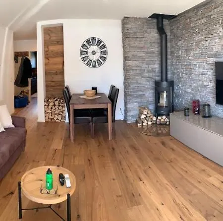 Wef 2027 Ferienwohnung, 3 Minuten Fussweg Zum Kongresshaus, Geeignet Fuer 2 Personen Appartamento Davos