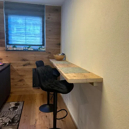Wef 2027 Ferienwohnung, 3 Minuten Fussweg Zum Kongresshaus, Geeignet Fuer 2 Personen Appartamento *